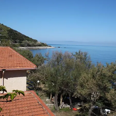 & Vacanze Lo Scoglio *