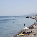 Nyaraló & Vacanze Lo Scoglio *
