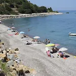 & Vacanze Lo Scoglio Nyaraló Castel di Tusa
