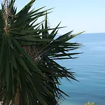 & Vacanze Lo Scoglio *