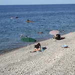 & Vacanze Lo Scoglio Castel di Tusa