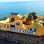 & Vacanze Lo Scoglio Nyaraló