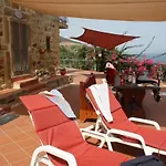 & Vacanze Lo Scoglio Nyaraló