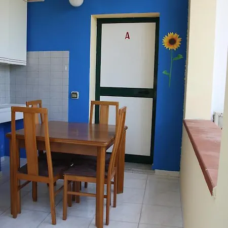 Holiday home & Vacanze Lo Scoglio Castel di Tusa