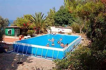 & Vacanze Lo Scoglio בית נופש