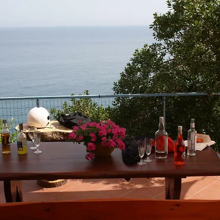 & Vacanze Lo Scoglio בית נופש